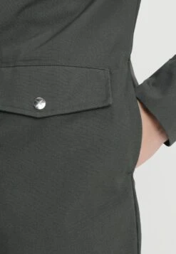 Revolution Light - Summer Jacket - Army 13 Revolution Light - Summer Jacket - Army -Modern Classic Shoes Store 02faebca0c384ba688b826f53101e86e