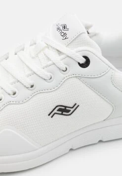 VOYAGE - Trainers - Moonstone -Modern Classic Shoes Store 052dad02fc064d36903942d79a56434f