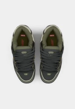 Globe SABRE - Trainers - Black/army 25 Globe SABRE - Trainers - Black/army -Modern Classic Shoes Store 05f0406e9e784538a91476c2455efa2c