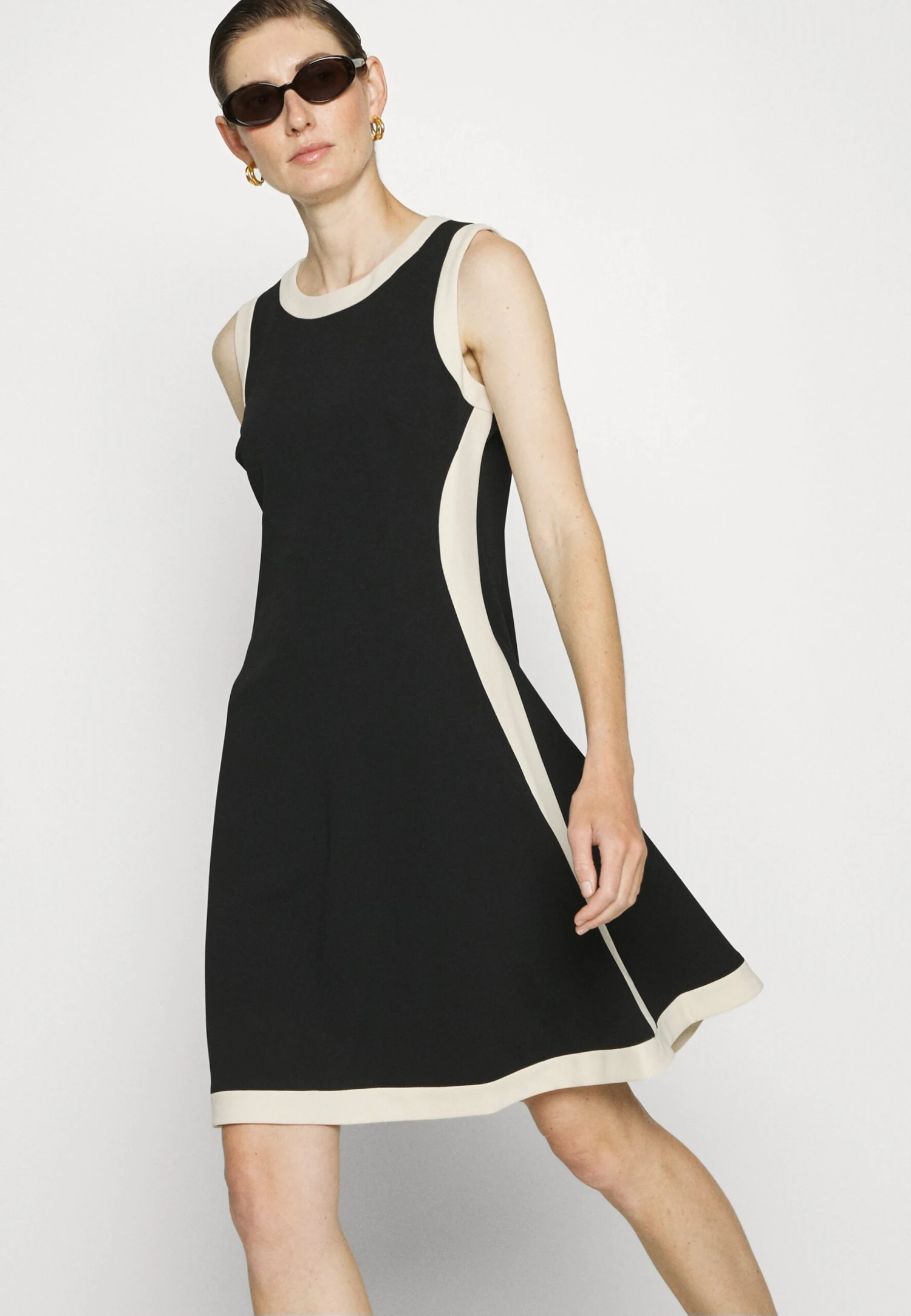 DKNY Fit And Flare Mini Dress - Jumper Dress - Black/Elegant Beige 4 DKNY Fit And Flare Mini Dress - Jumper Dress - Black/Elegant Beige - Image 4