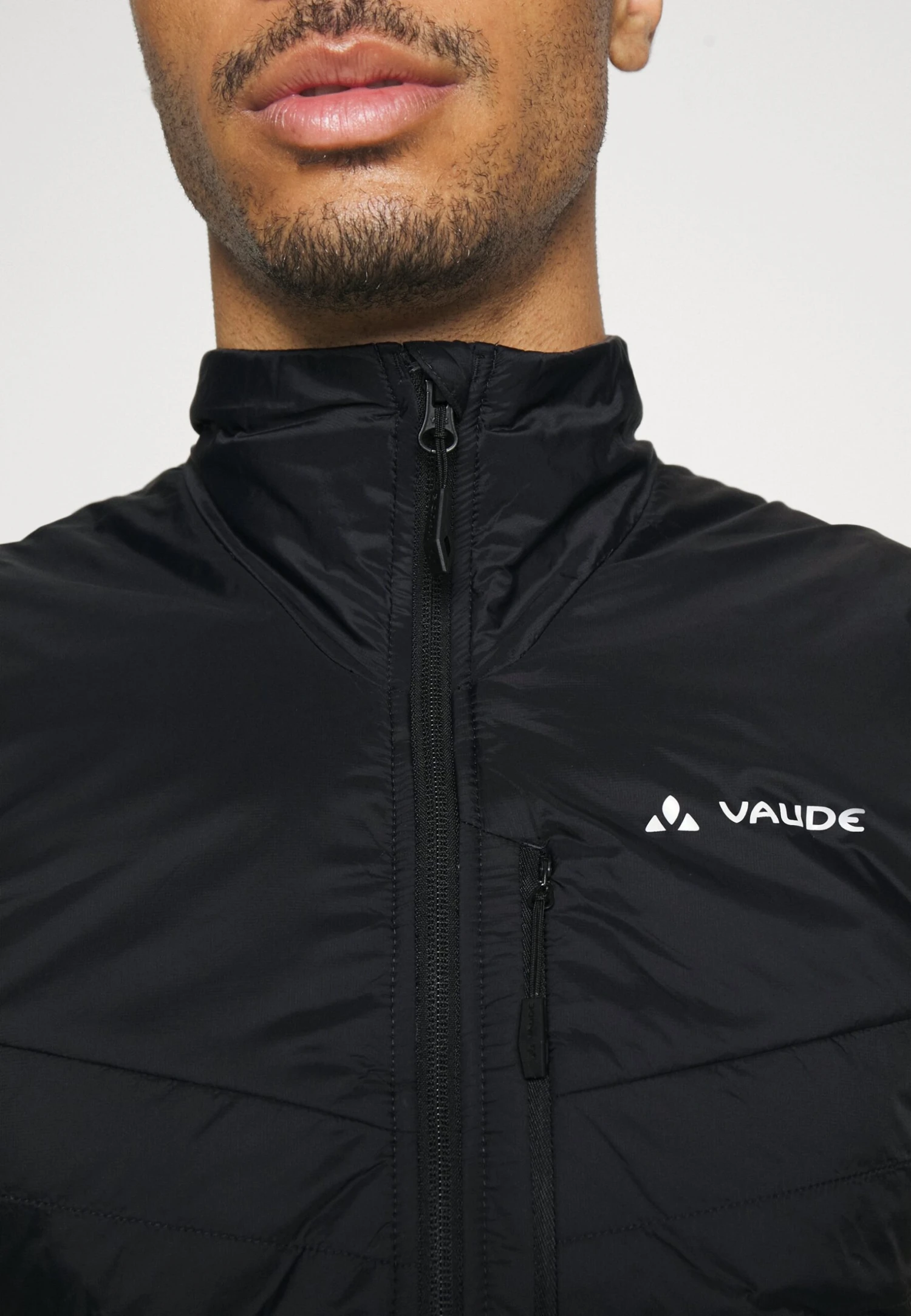 VAUDE Mens Freney Hybrid Vest Iii - Waistcoat - Black 4 VAUDE Mens Freney Hybrid Vest Iii - Waistcoat - Black - Image 4