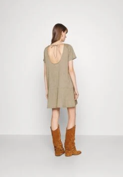 Noa Short Dress - Day Dress 10 Noa Short Dress - Day Dress -Modern Classic Shoes Store 0cf5eee9d54d40b9b6013bb5c72d2686