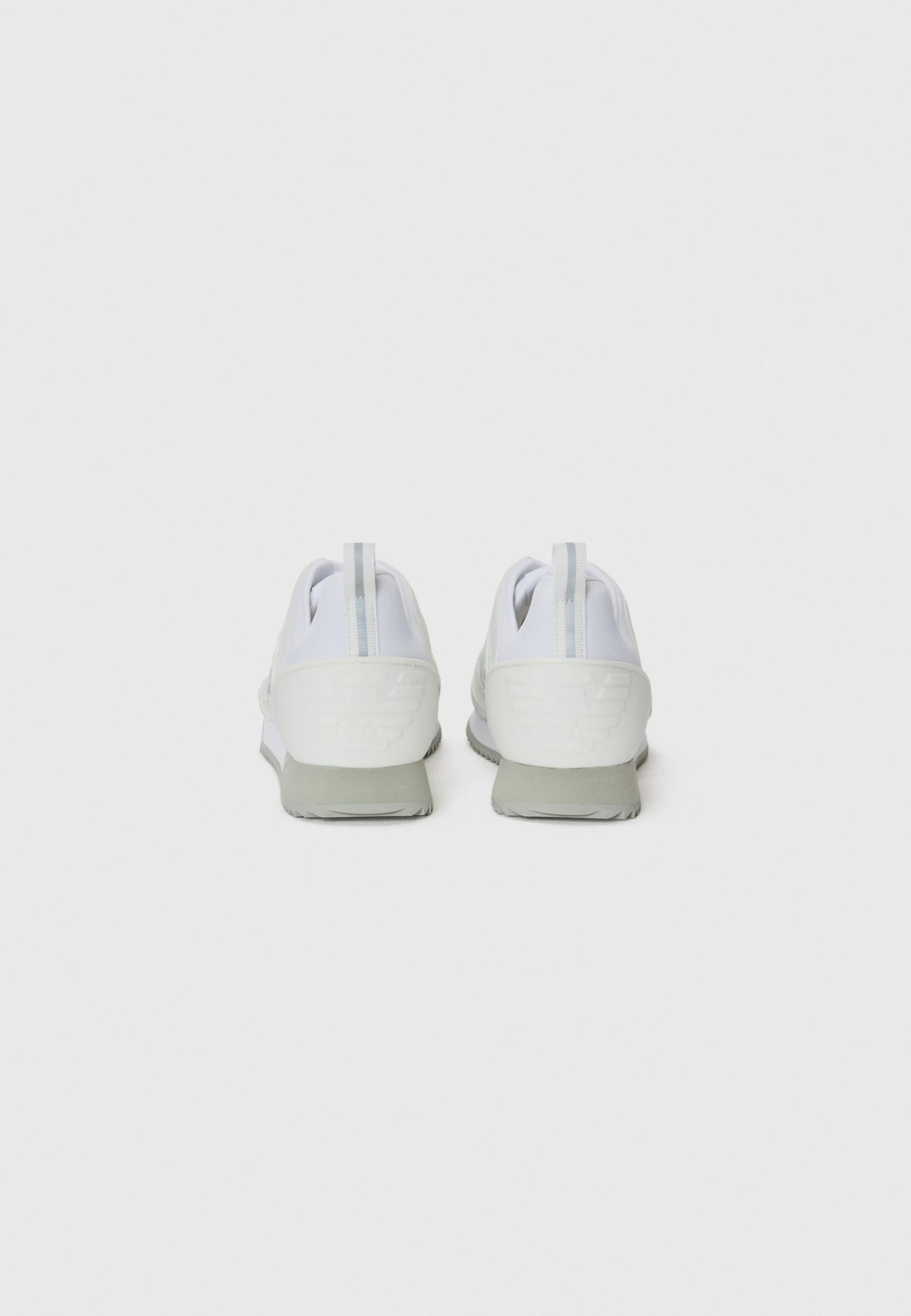 EA7 Emporio Armani UNISEX - Trainers - White/silver-coloured 3 EA7 Emporio Armani UNISEX - Trainers - White/silver-coloured - Image 3