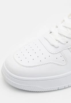 Call It Spring Fresh B.E.D Foam - Trainers - White 11 Call It Spring Fresh B.E.D Foam - Trainers - White -Modern Classic Shoes Store 10d1abb77d654728b0a89c6d7aa08072