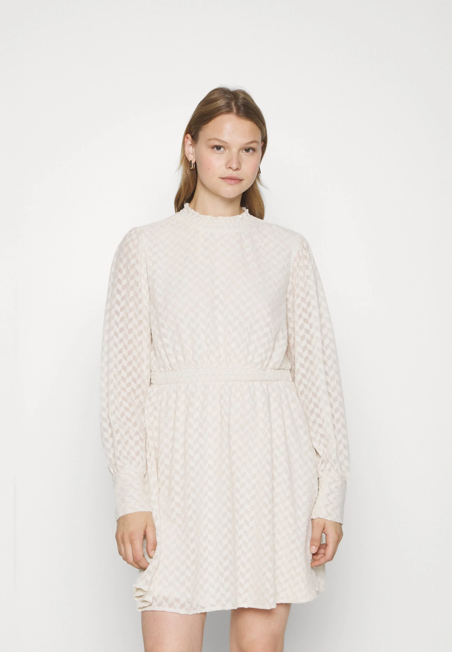 ONLY Onlemmery Highneck Dress - Day Dress - Pumice Stone 3 ONLY Onlemmery Highneck Dress - Day Dress - Pumice Stone - Image 3