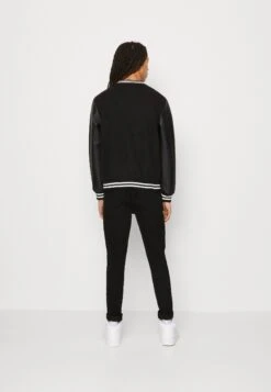 BRAVE SOUL Edan - Bomber Jacket - Black/Black 8 BRAVE SOUL Edan - Bomber Jacket - Black/Black -Modern Classic Shoes Store 12fbb27333014fb9977836cd51a42ec3