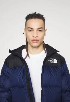 The North Face 1996 Retro - Winter Jacket - Summit Navy -Modern Classic Shoes Store 12fe8a59e02f40e2800ee7c65363a021