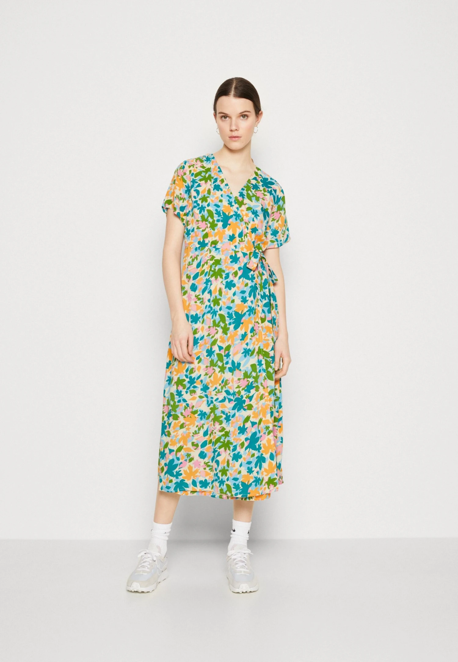 Yasleafa Midi Wrap Dress - Day Dress - Soft Pink 1 Yasleafa Midi Wrap Dress - Day Dress - Soft Pink