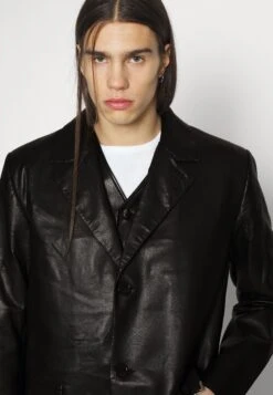 Han Kjøbenhavn Slim Coat - Leather Jacket - Black 9 Han Kjøbenhavn Slim Coat - Leather Jacket - Black -Modern Classic Shoes Store 168fceb7482c4ea68ab2e60d690cec2d