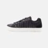 Colmar Originals BRADBURY CHROMATIC - Trainers - Black