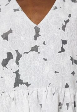 Bruuns Bazaar Photinia Kate Dress - Cocktail Dress / Party Dress - Snow White/Black -Modern Classic Shoes Store 17b2ece2d5ca4d899b61fc4e6e24cc4c