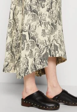 Lamara Tiger - Maxi Dress - Heritage -Modern Classic Shoes Store 1a77fb8a99b14f6eaeec88b3ab662e79