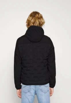 S.Oliver Light Jacket - Schwarz -Modern Classic Shoes Store 1e483b4e0a48480fa17ff203d26dcf3a