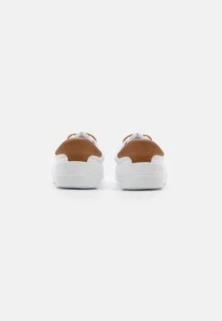 Pier One Trainers - White -Modern Classic Shoes Store 1e9548e49dcc4f42bbb419dddd0f3875