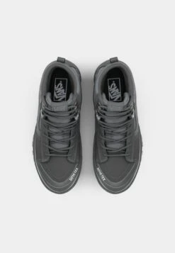 Vans MTE SK8-HI GORE TEX INSULATED UNISEX - High-top Trainers - Black -Modern Classic Shoes Store 1efeda0995814a108d748ddb0d037d2e