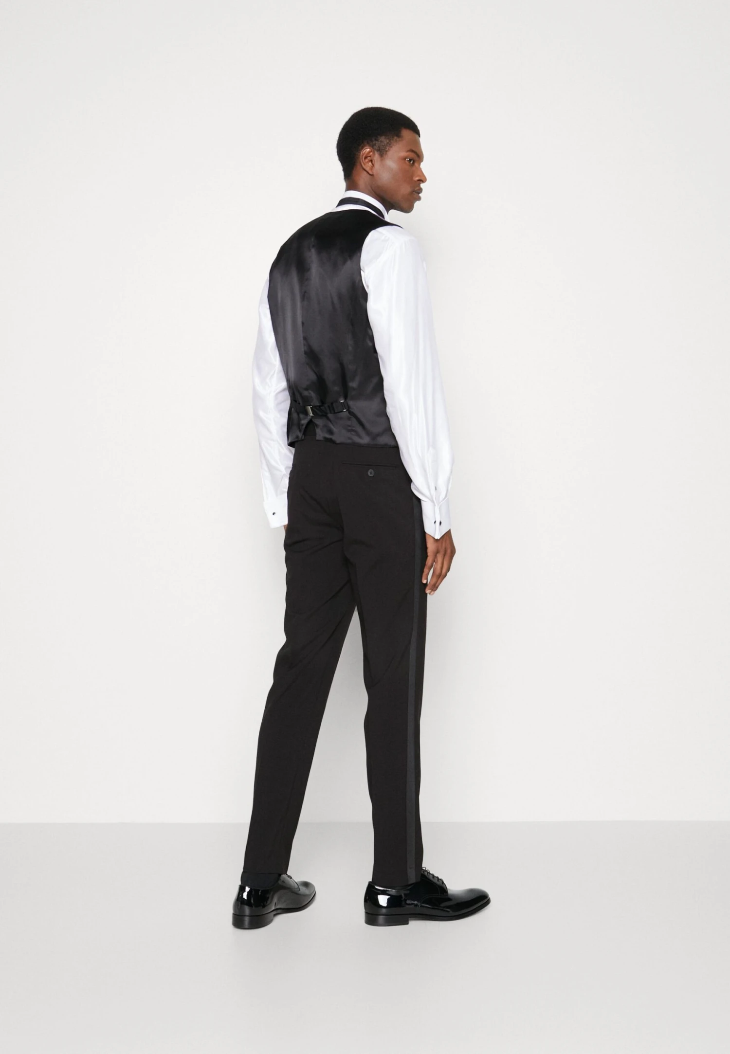 Hugo Waistcoat - Dark Purple 3 Hugo Waistcoat - Dark Purple - Image 3