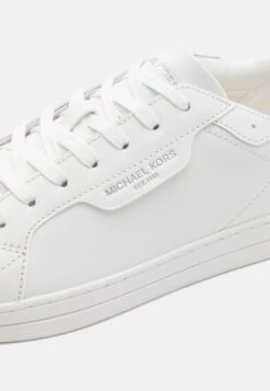 Michael Kors KEATING LACE UP - Trainers - Optic White -Modern Classic Shoes Store 20cdcd7d71cd44a181c659d0c6938672