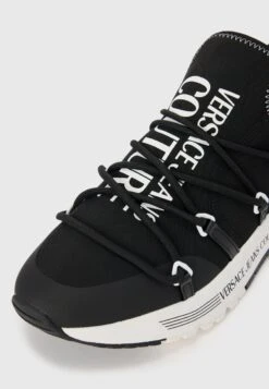 Versace Jeans Couture FONDO DYNAMIC - Trainers - Black/white -Modern Classic Shoes Store 220bceafd1cf42ec874f381609ecd4ac