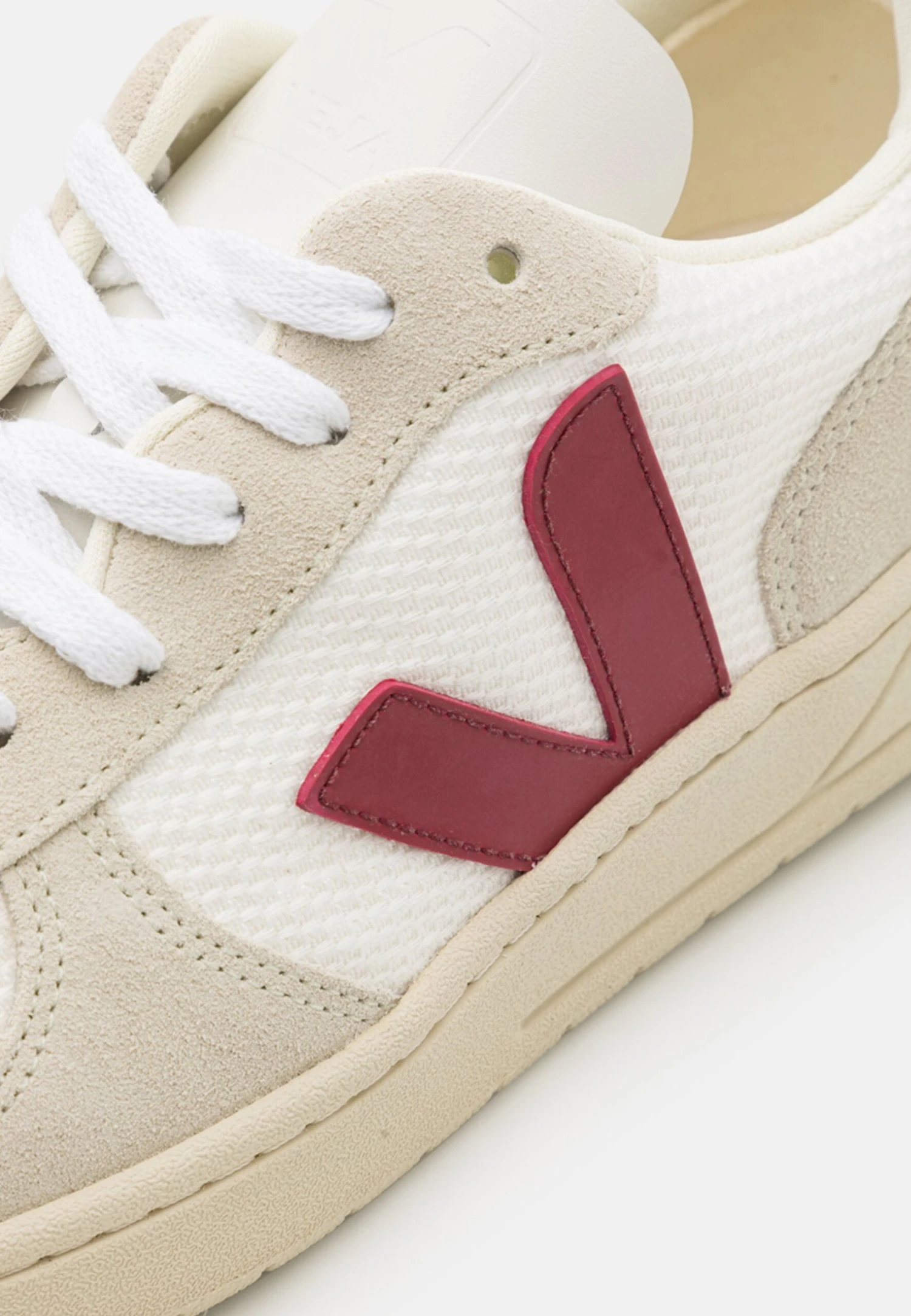 Veja Trainers - White/Marsala/Brittany 6 Veja Trainers - White/Marsala/Brittany - Image 6