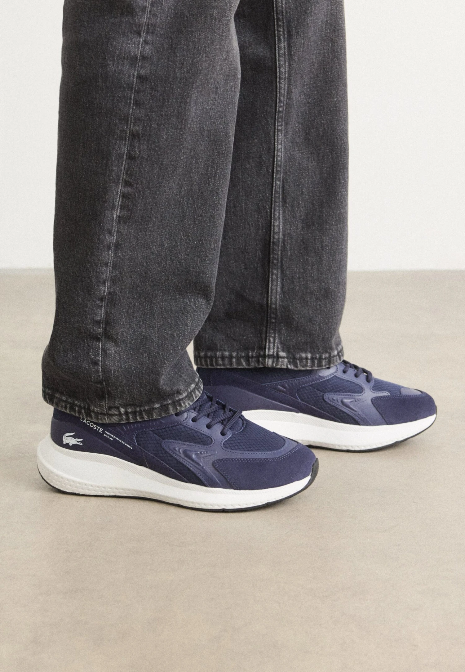 Lacoste L003 EVO - Trainers - Light Tan/white 9 Lacoste L003 EVO - Trainers - Light Tan/white - Image 9