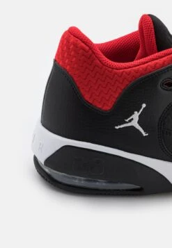 Jordan Max Aura 3 - High-Top Trainers - Black/White/University Red -Modern Classic Shoes Store 2a4d4ca53a40475cb351a13d44d0a31d