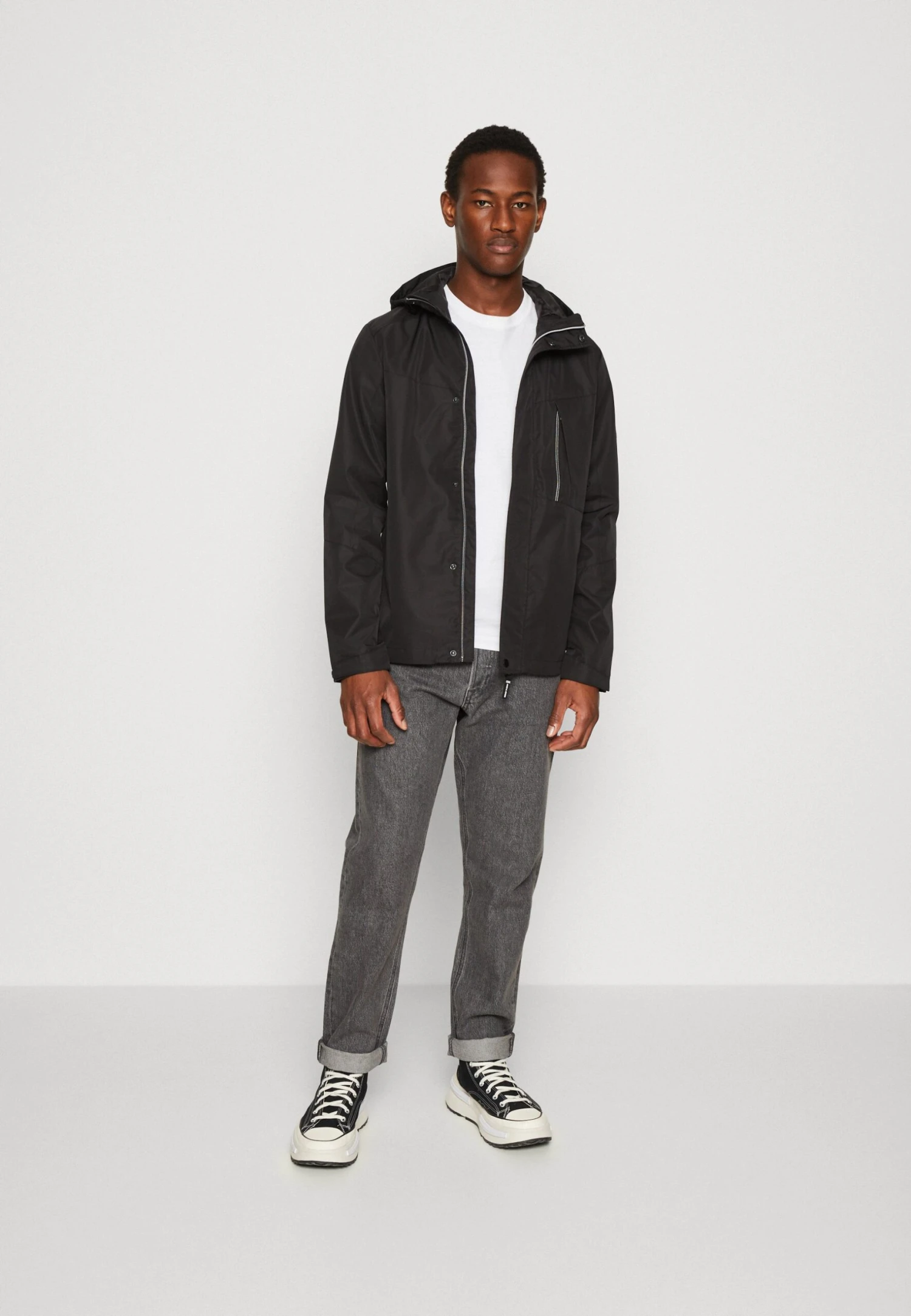 Jack & Jones Jcologan Light Jacket - Windbreaker - Black 2 Jack & Jones Jcologan Light Jacket - Windbreaker - Black - Image 2