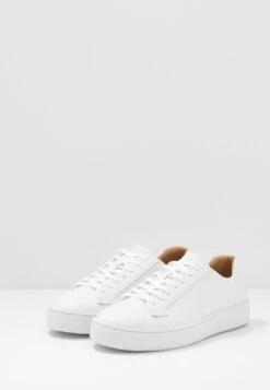 Tiger Of Sweden SALAS - Trainers - White 9 Tiger Of Sweden SALAS - Trainers - White -Modern Classic Shoes Store 2e481a25b8a74108a99349827ece389c