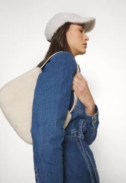 Puff Dress Med Osceola - Denim Dress - Medium Wash -Modern Classic Shoes Store 2f3213b0a09a495fafb4e9a76f474a5f