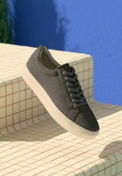 Vagabond PAUL 2.0 - Trainers - Dark Chalk