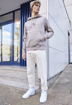 Reebok Classic Club C 85 Unisex - Trainers - White/Green -Modern Classic Shoes Store 3799ce628a9f4da6b31fff3c5d318a59