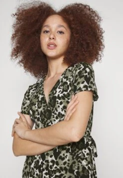 Noisy May Nmclara Bianca Wrap Dress - Day Dress - Kalamata/Leo 9 Noisy May Nmclara Bianca Wrap Dress - Day Dress - Kalamata/Leo -Modern Classic Shoes Store 3812ffc5675e4da887792d1b9fe6e383