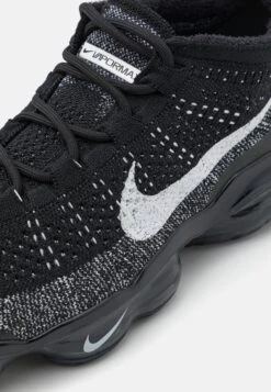 Nike Sportswear Air Vapormax 223 Fk Nn - Trainers - Black/White -Modern Classic Shoes Store 392dd086e92e4866995ecdfdf957342d