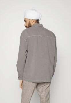 DRYKORN Duard - Denim Jacket - Grey -Modern Classic Shoes Store 392ed549e0d24dbd9a99e9dd58018261