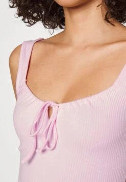 Pieces Pctegan Strap Dress - Day Dress -Modern Classic Shoes Store 39e6918e3c6b4bbb91097cba4325d122