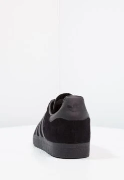 Adidas Originals Gazelle - Trainers -Modern Classic Shoes Store 3a640b1b82e04209bb57e49d148cec0b