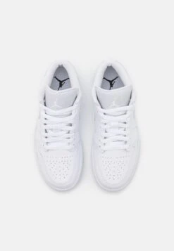 Wmns Air Jordan 1 Low 365 - Trainers - White 11 Wmns Air Jordan 1 Low 365 - Trainers - White -Modern Classic Shoes Store 3b93984a416b4979ba6fdde2173c11d2