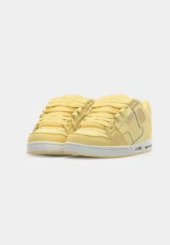 Globe SABRE - Trainers - Butter/cream -Modern Classic Shoes Store 3caa209357fd4388b4e33c6023226e6f