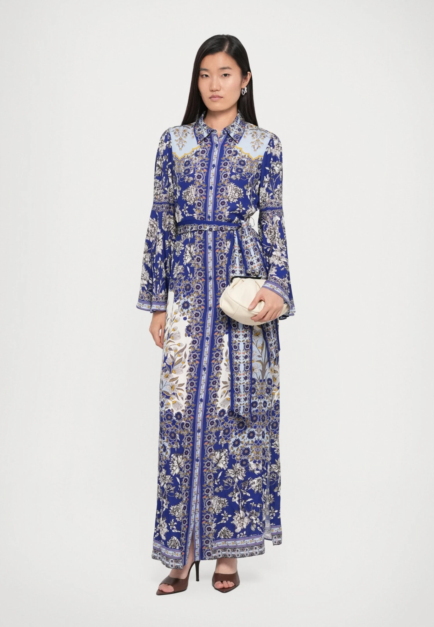 Alice + Olivia CHASSIDY BELL SHIRT DRESS - Shirt Dress - Forevermore 2 Alice + Olivia CHASSIDY BELL SHIRT DRESS - Shirt Dress - Forevermore - Image 2