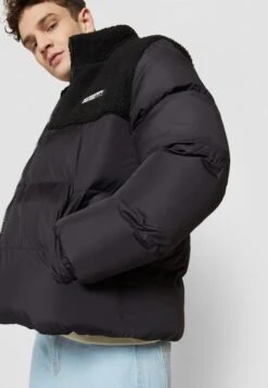 Aspen Bubble Jacket Unisex - Winter Jacket - Black -Modern Classic Shoes Store 4080fd9d137841d689f8f63bf977cc3b