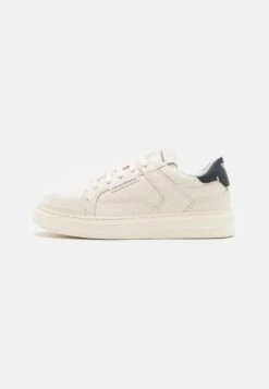 Emporio Armani Trainers - Offwhite/Blue