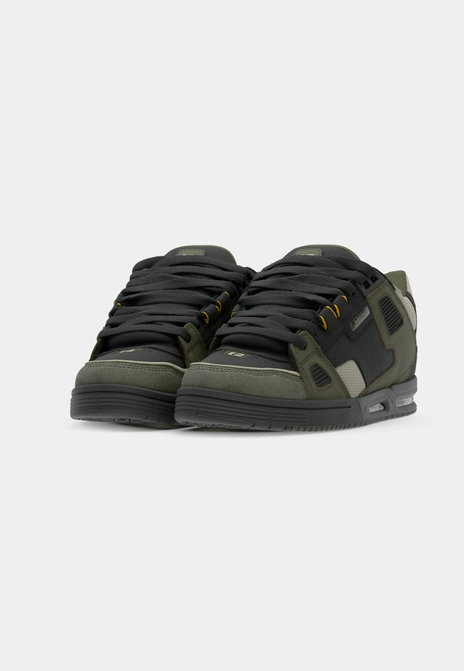 Globe SABRE - Trainers - Black/army 4 Globe SABRE - Trainers - Black/army - Image 4