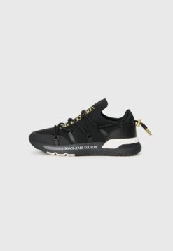 Versace Jeans Couture FONDO DYNAMIC - Trainers - Black/white -Modern Classic Shoes Store 447ec6e7a9ad45c39f292b98fc144eb8