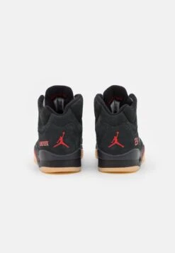 Wmns Air Jordan 5 Retro Gtx - High-Top Trainers - Off Noir/Fire Red/Black/Muslin -Modern Classic Shoes Store 44809eca66d7416cbe9b052174737e50