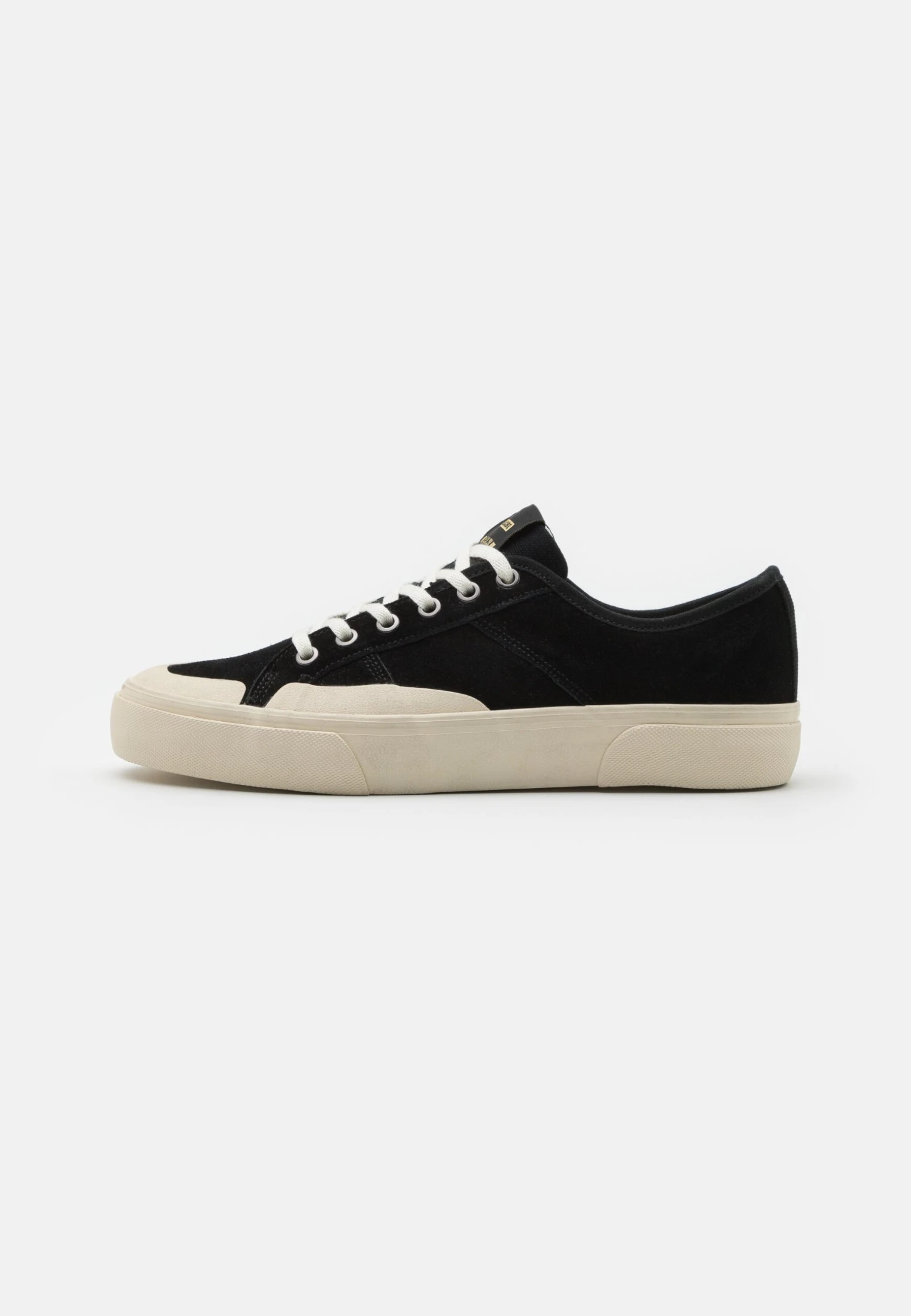 Globe Surplus - Trainers - Black/Cream/Montano 1 Globe Surplus - Trainers - Black/Cream/Montano