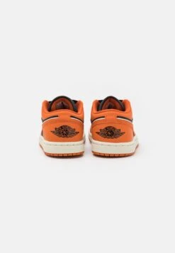 Wmns Air Jordan 1 Low Se - Trainers - Sport Spice/Black/Coconut Milk 9 Wmns Air Jordan 1 Low Se - Trainers - Sport Spice/Black/Coconut Milk -Modern Classic Shoes Store 49186f3d2a1440bb8baddb0959e72185
