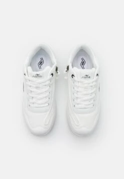 VOYAGE - Trainers - Moonstone -Modern Classic Shoes Store 49ce79217221412da915157b74099614