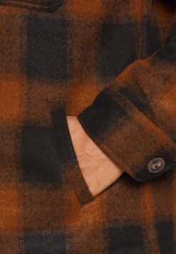 BRAVE SOUL Augustus - Winter Jacket - Black/Orange -Modern Classic Shoes Store 49d7d23e83ef4e4e8fad81ba49db2a90