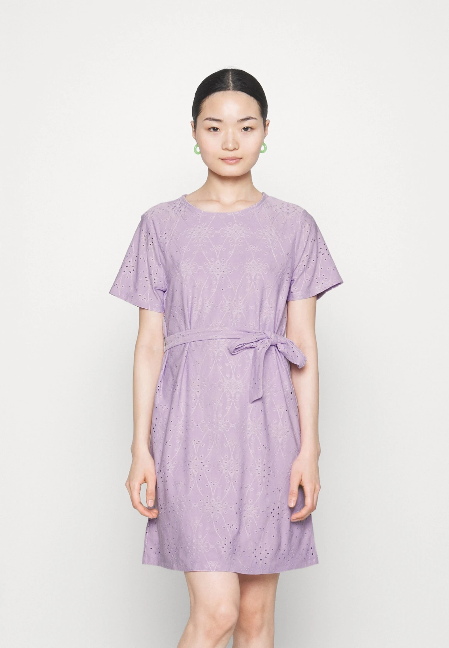 Vikawa Short Tie Belt Dress - Jersey Dress - Pastel Lilac 1 Vikawa Short Tie Belt Dress - Jersey Dress - Pastel Lilac