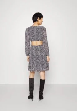 MICHAEL Michael Kors Faceted Zebra Cutout - Day Dress - Black/White 7 MICHAEL Michael Kors Faceted Zebra Cutout - Day Dress - Black/White -Modern Classic Shoes Store 4cf557c4257e4eba83b2db5c3e03df64