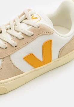 Veja Small V 10 Laces Unisex - Trainers - White/Almond -Modern Classic Shoes Store 4da2cfe7f3314a039d1d4554cac623c1